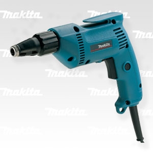 Makita 6821